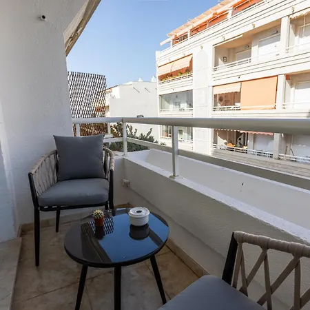 Two Bedrooms Avenida Del Mar * Marbella