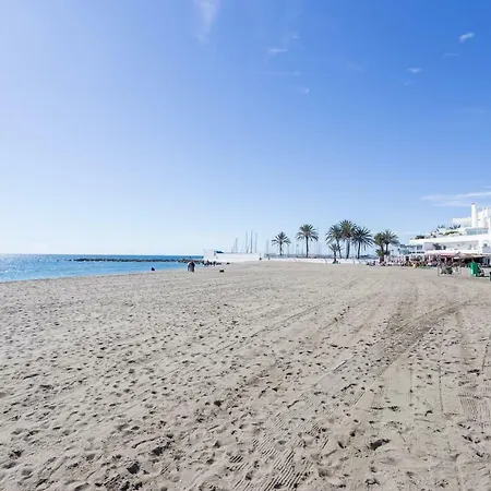 Two Bedrooms Avenida Del Mar * Marbella