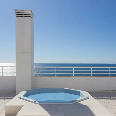 Two Bedrooms Avenida Del Mar Apartamento